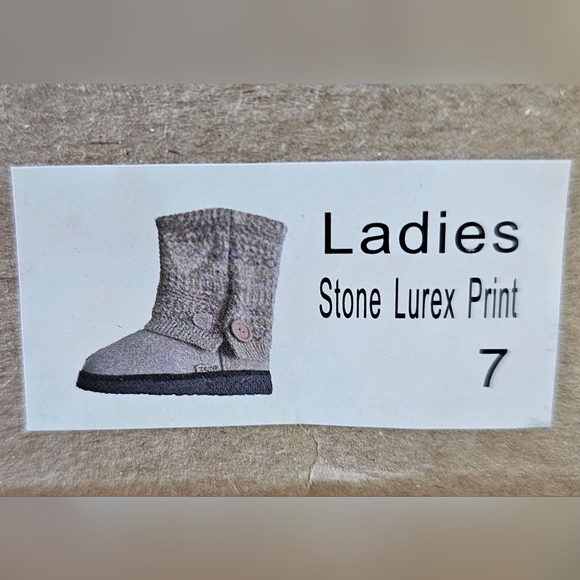 MUK LUKS Women's Janie Cozy Sweater Boot in Stone Lurex Print sz 7 - Picture 11 of 12